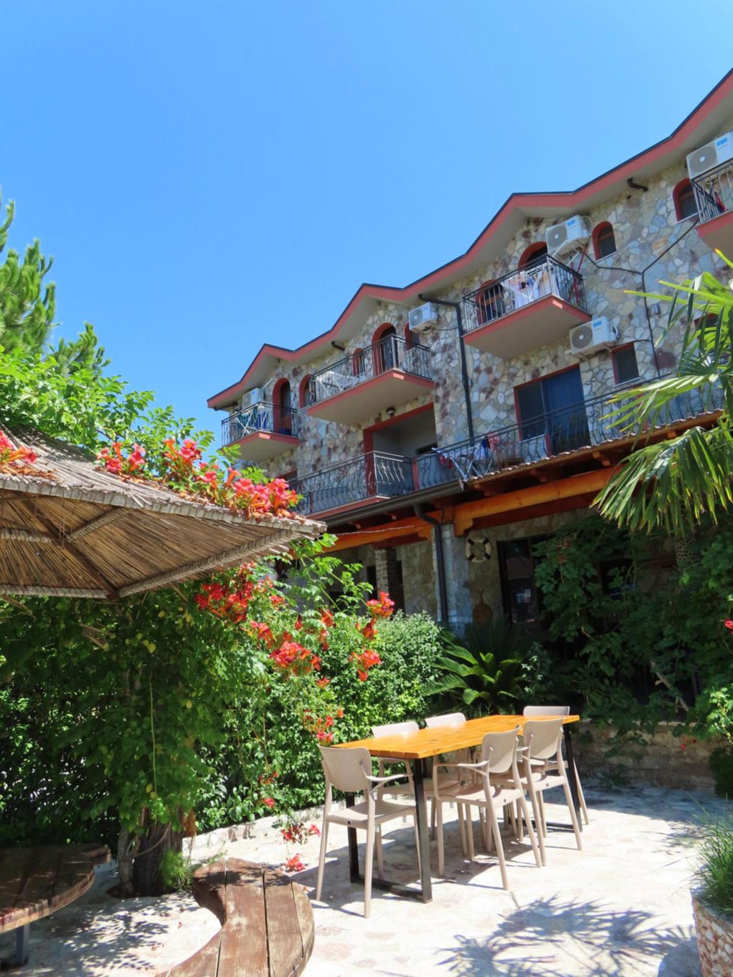 Hotel Firenze Tale Bagian luar foto
